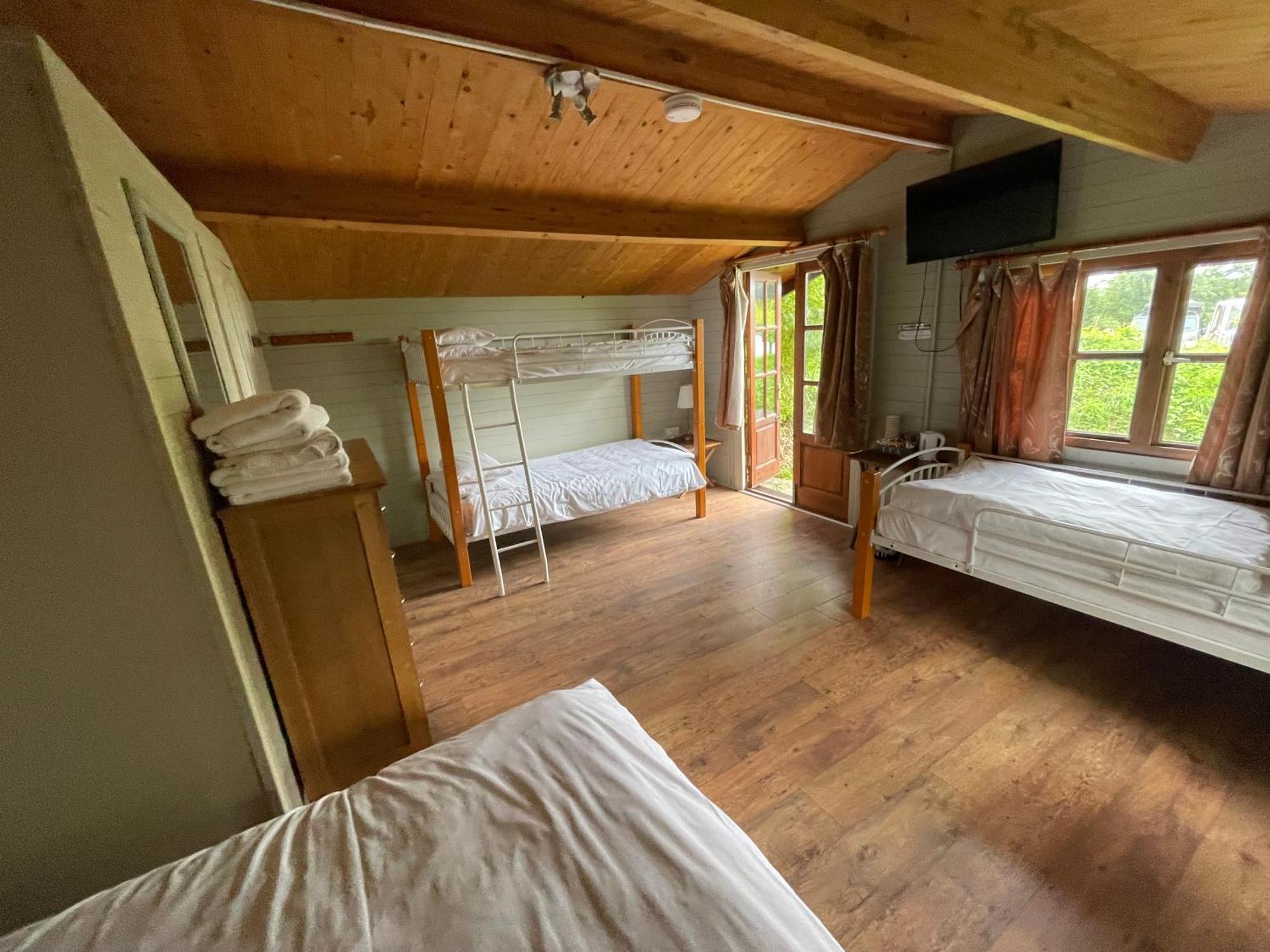 Bridge Farm Guesthouse Rooms Dundry Ngoại thất bức ảnh