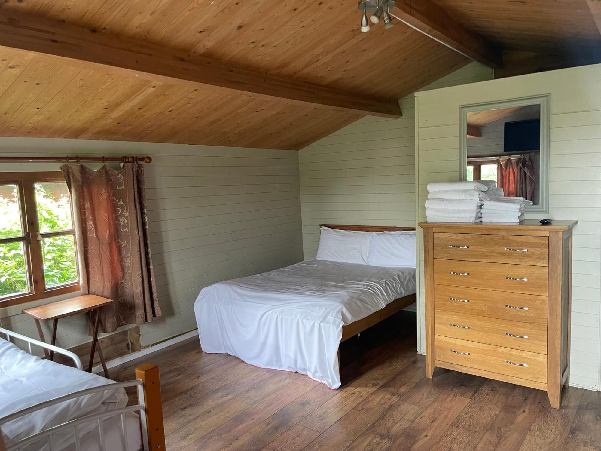 Bridge Farm Guesthouse Rooms Dundry Ngoại thất bức ảnh