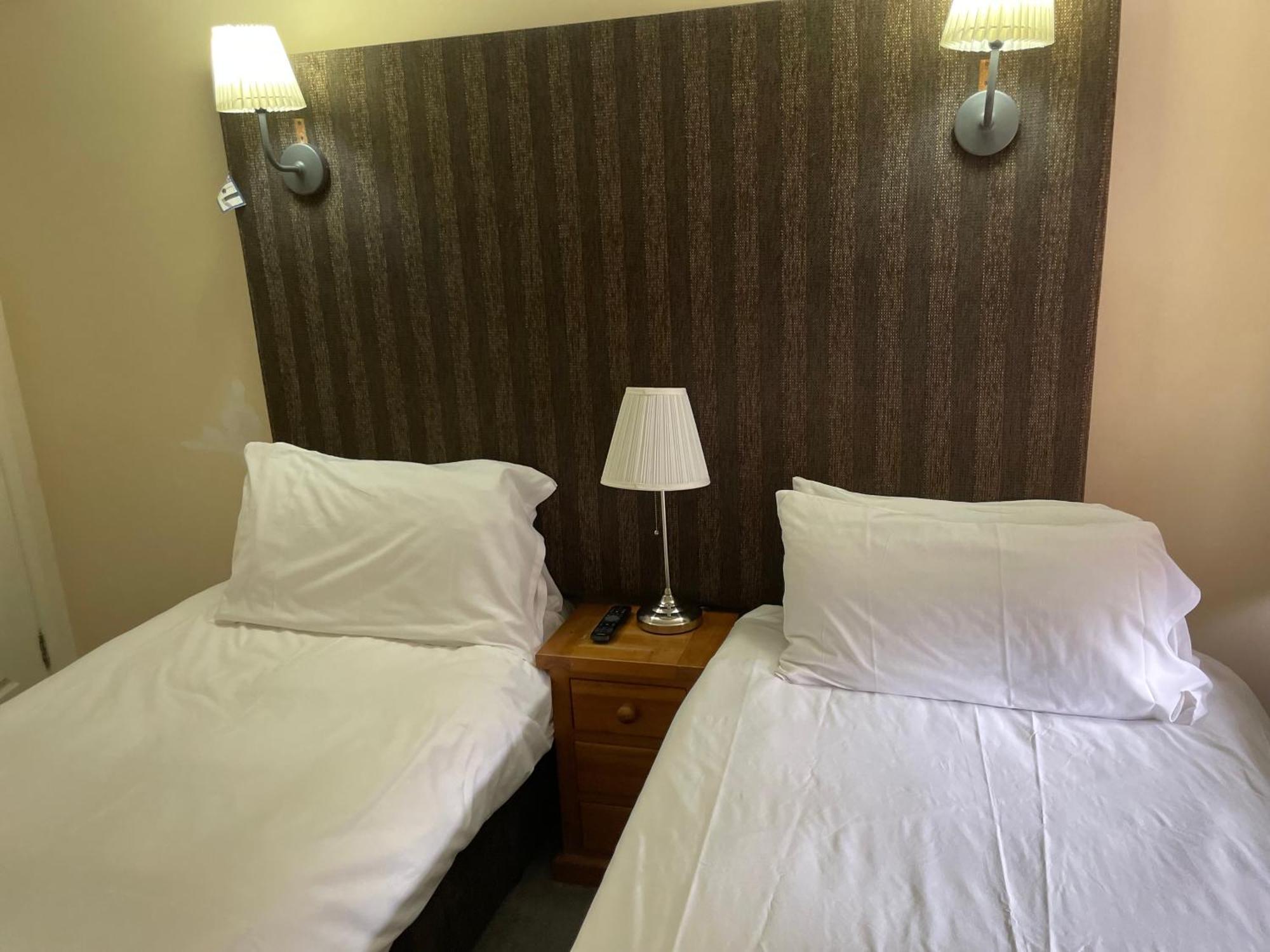 Bridge Farm Guesthouse Rooms Dundry Ngoại thất bức ảnh