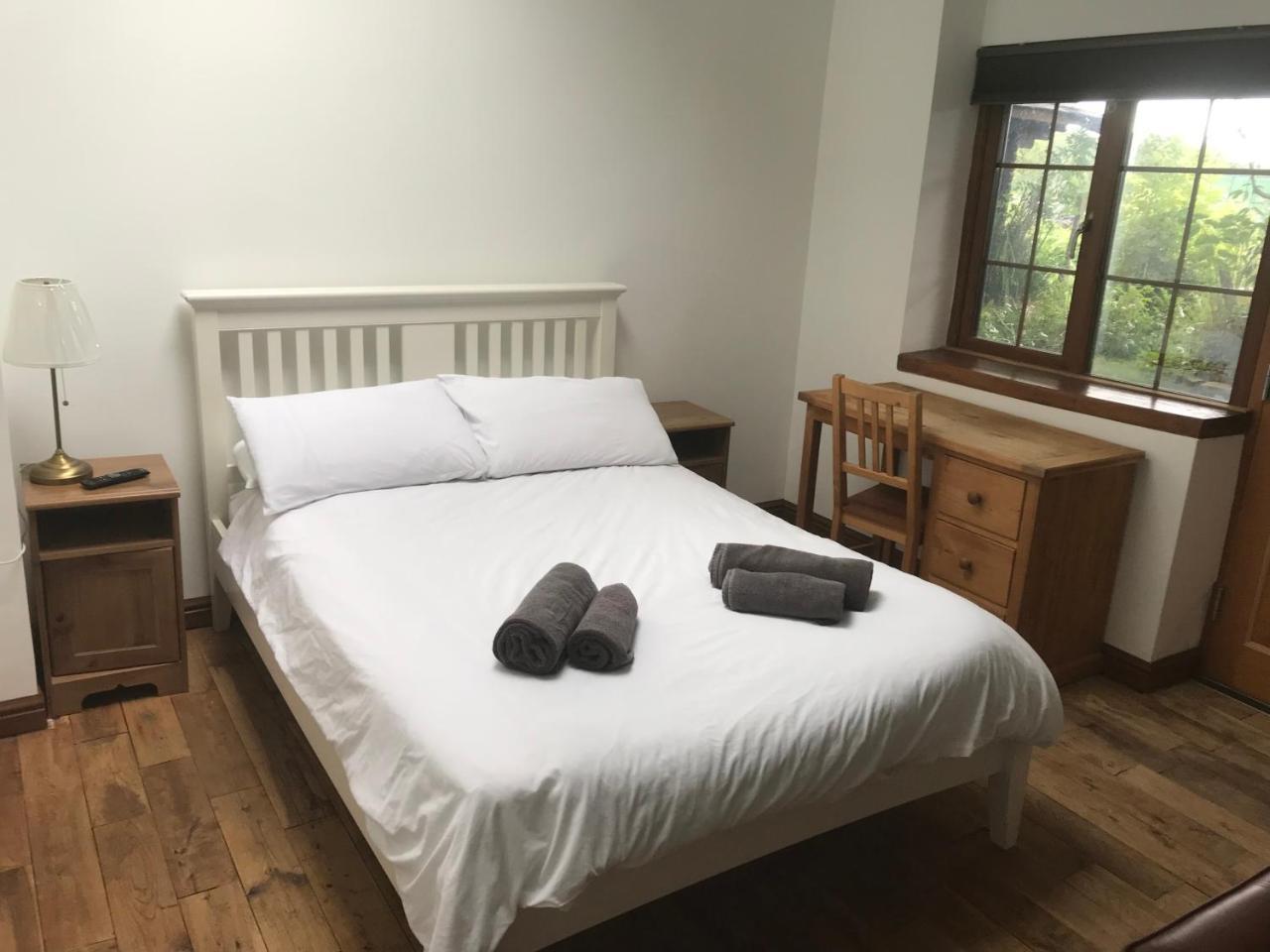 Bridge Farm Guesthouse Rooms Dundry Ngoại thất bức ảnh